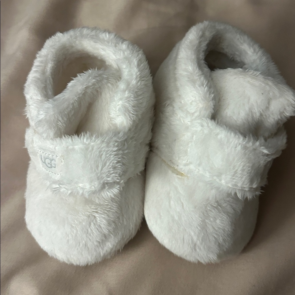 UGG Fuzzy Infant Booties